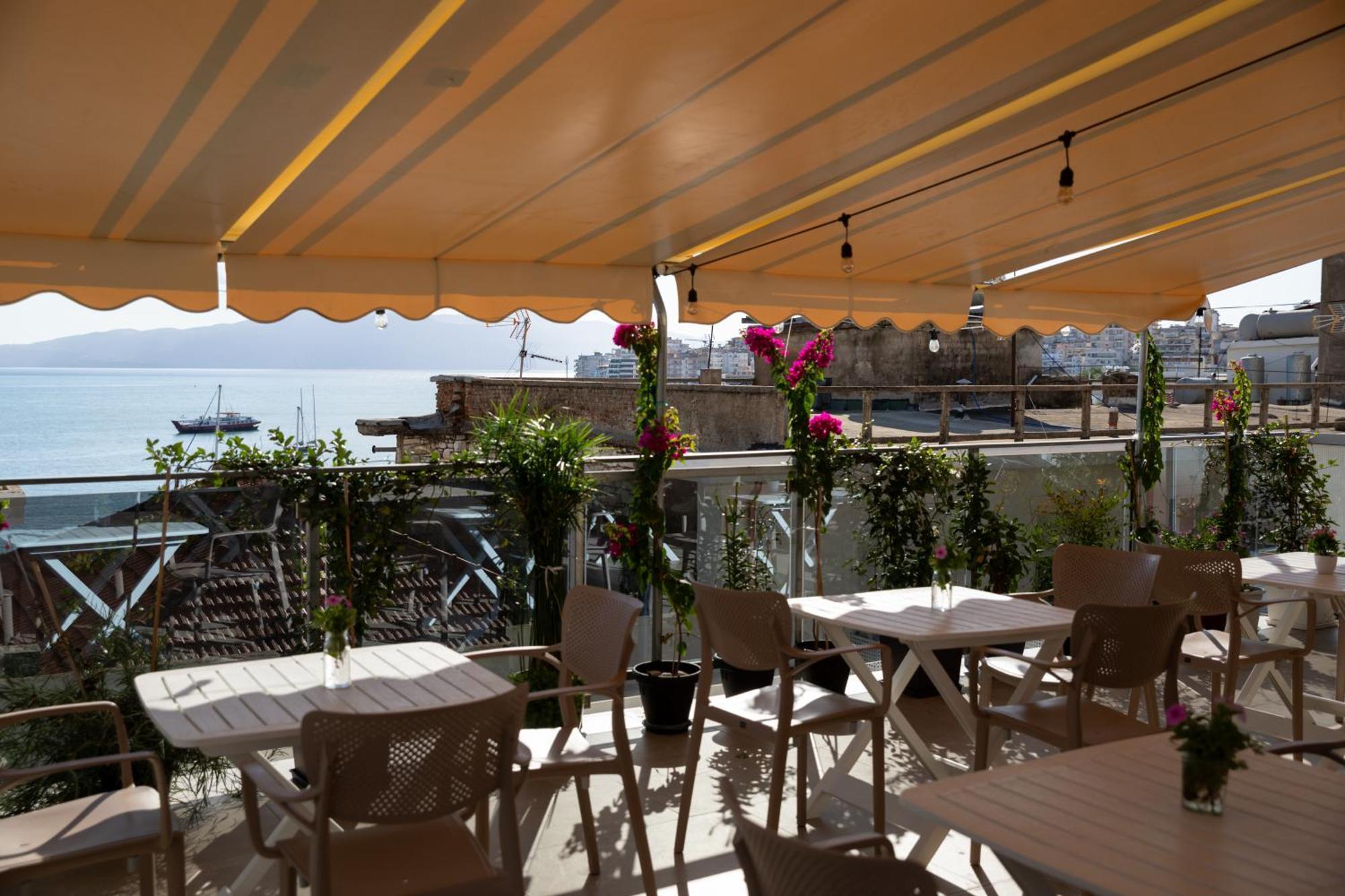 סרנדה Jonian Boutique Hotel מראה חיצוני תמונה