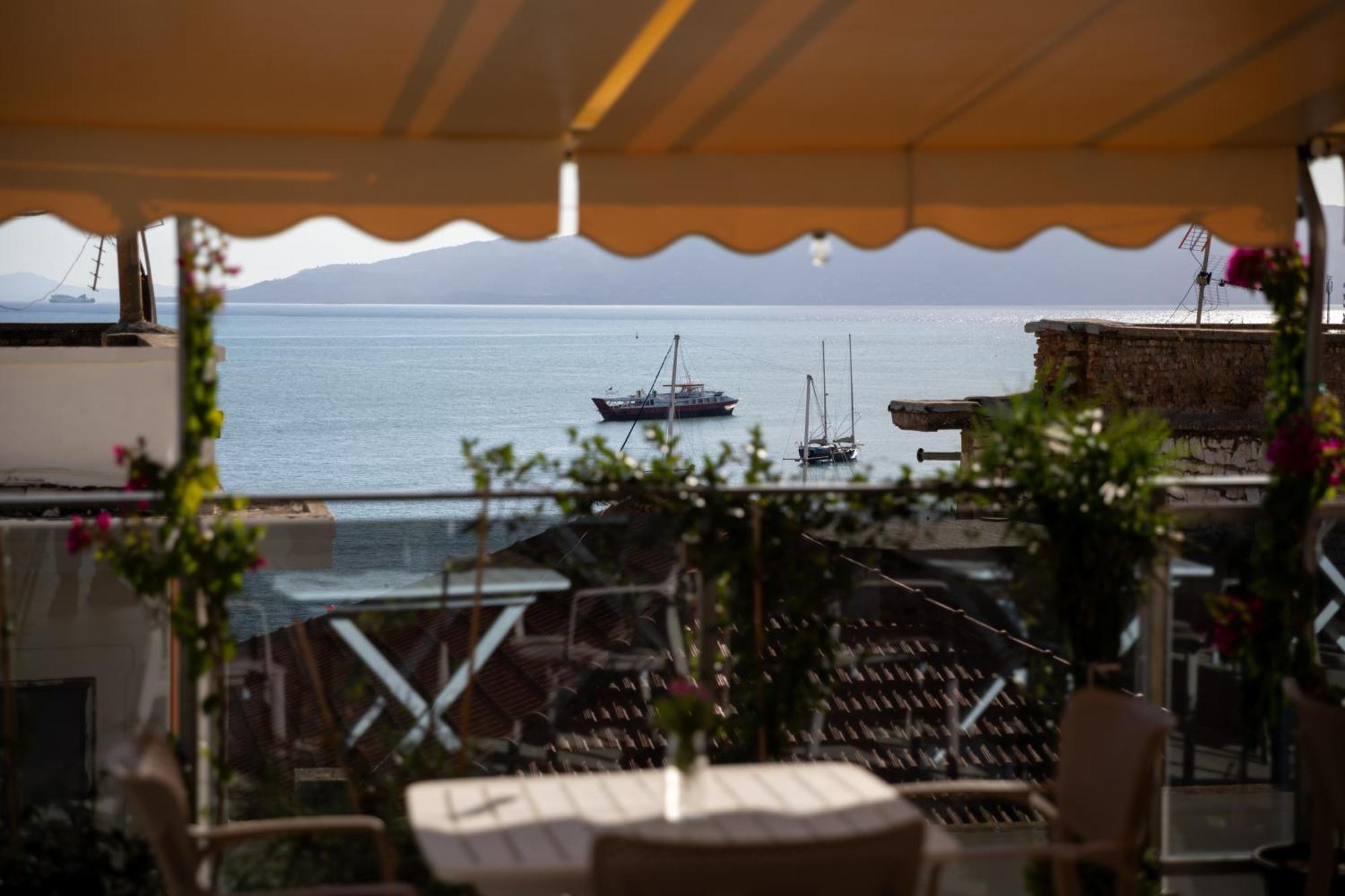 סרנדה Jonian Boutique Hotel מראה חיצוני תמונה