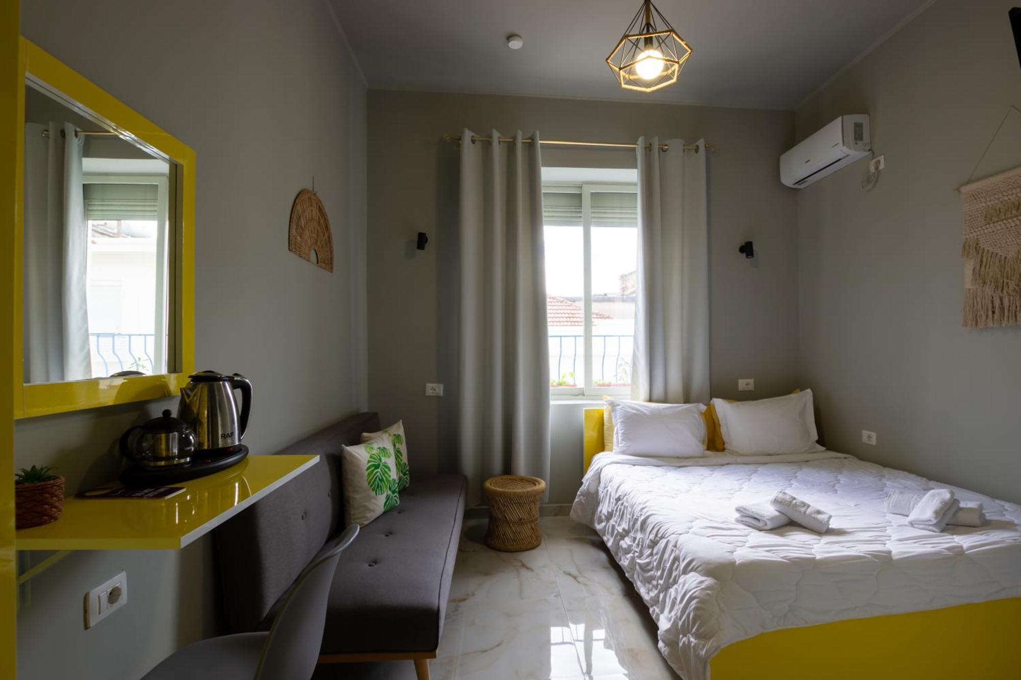סרנדה Jonian Boutique Hotel מראה חיצוני תמונה