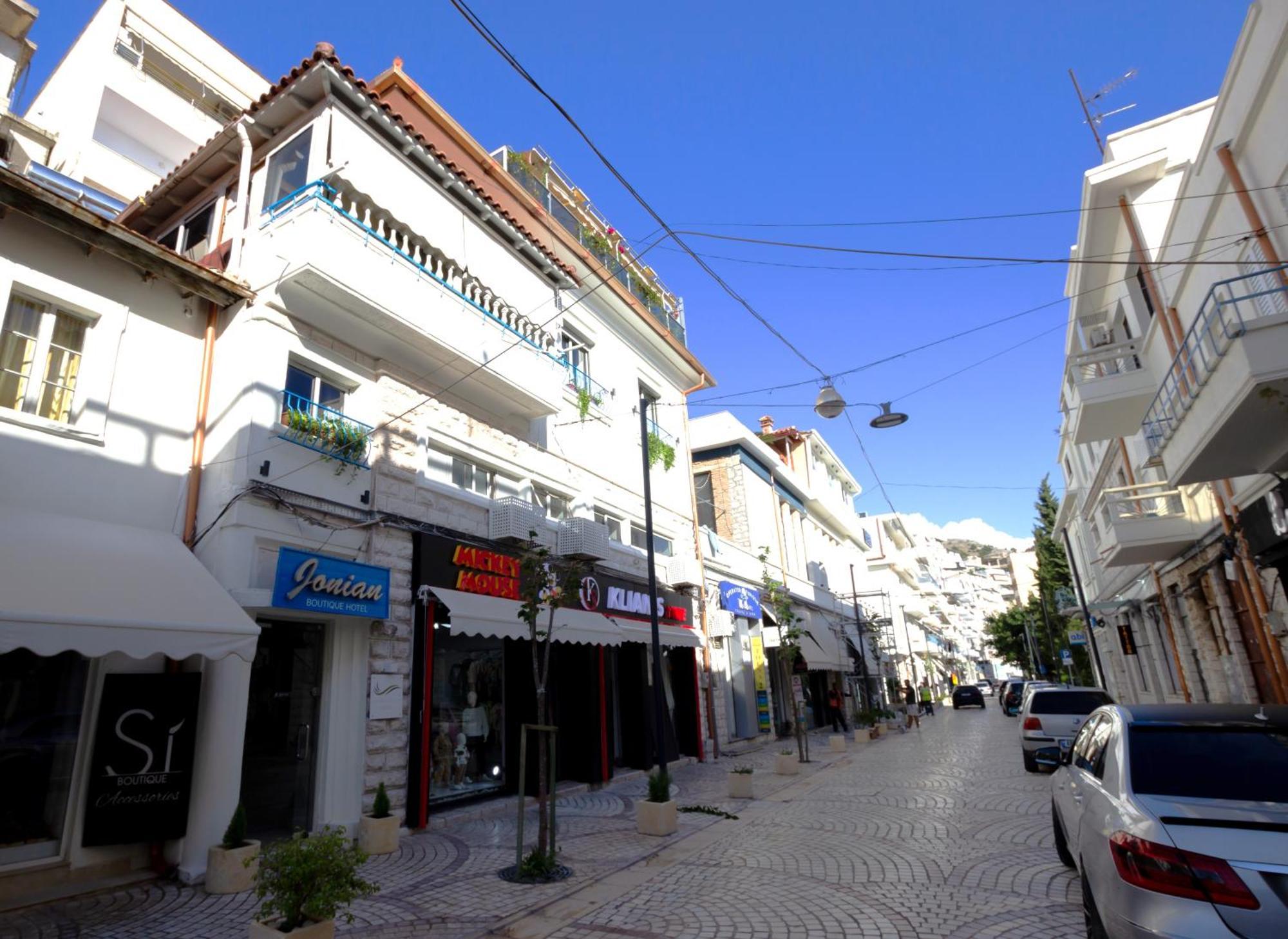 סרנדה Jonian Boutique Hotel מראה חיצוני תמונה